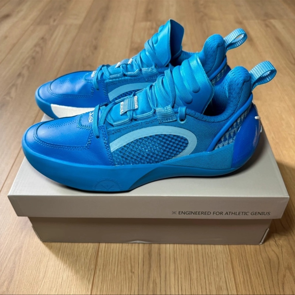 Way of Wade - LiNing Basketball Shoes